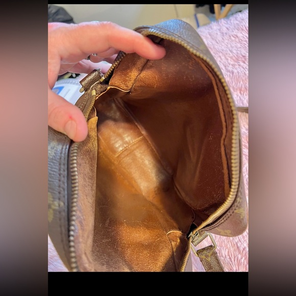 LOUIS VUITTON PETIT MARCEAU MONOGRAMMED CROSSBODY BAG / INCL COA / MRSP $1,423 - Picture 6 of 16